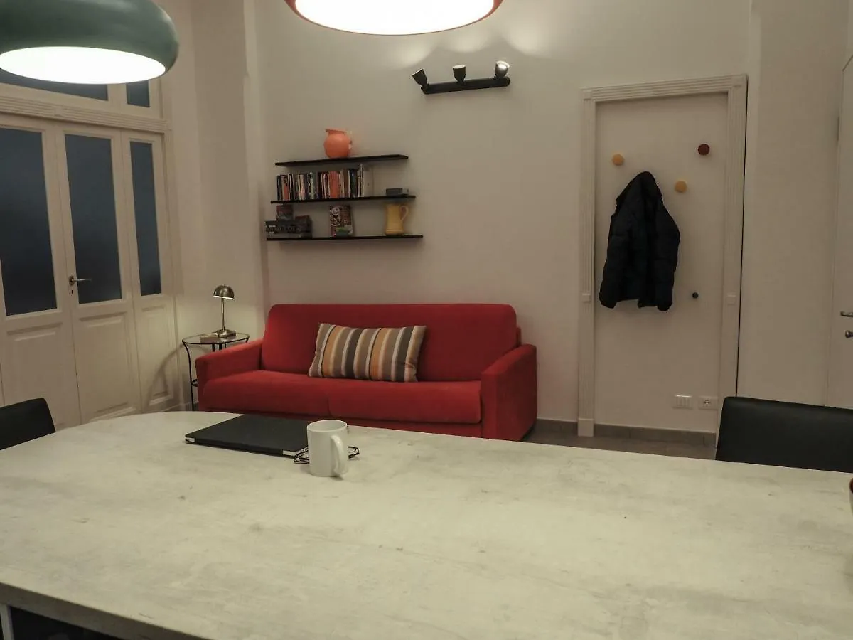 Apartment La Porta Accanto A Soli 900 Mt Dal Gaslini Genoa