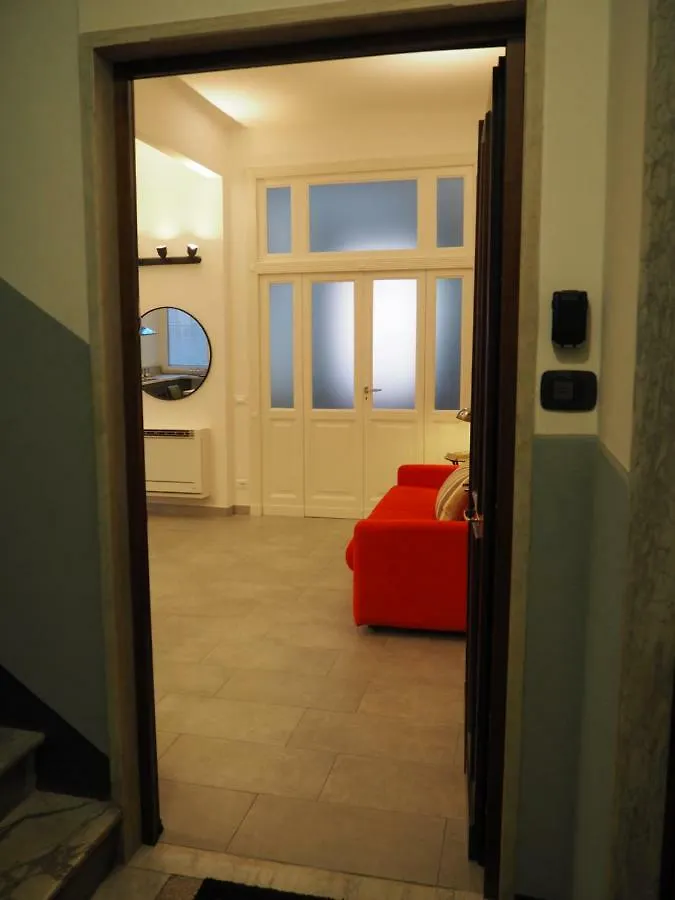 Apartment La Porta Accanto A Soli 900 Mt Dal Gaslini Genoa