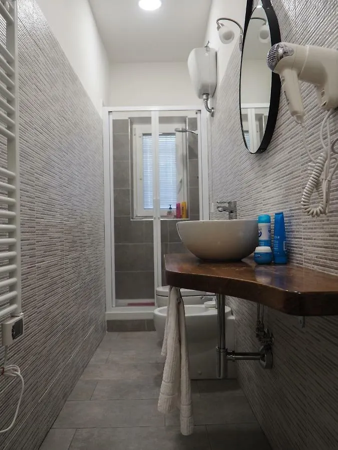 La Porta Accanto A Soli 900 Mt Dal Gaslini Genoa Apartment