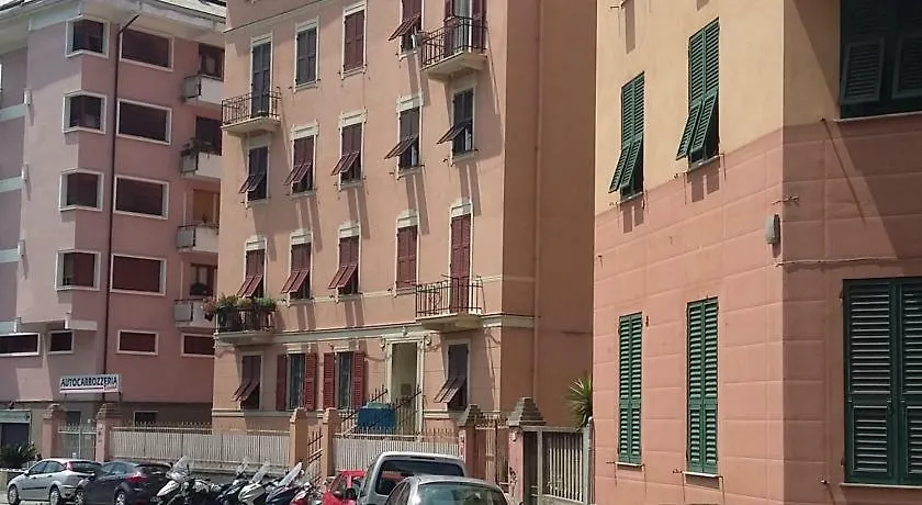 La Porta Accanto A Soli 900 Mt Dal Gaslini Γένοβα